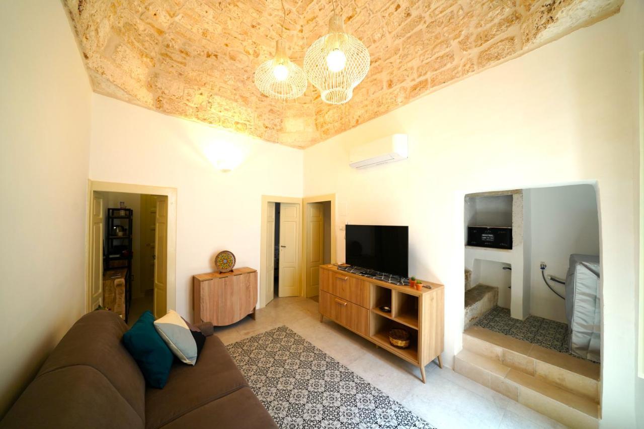 Domus Lapis - Con Terrazza Panoramica Villa Ostuni Luaran gambar